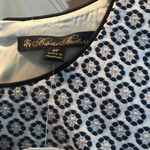 Brooks Brothers- Elegant Form Fitting Shift Dress - Picture 6 of 6